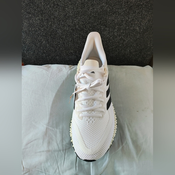 ADIDAS ULTRA4DFWD - Picture 3 of 3